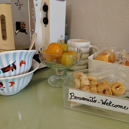 Lithos Guest Couette-café Barletta